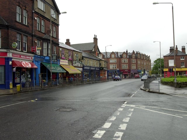 The third line would terminate at Whinmoor with stops at St James's Hospital, Harehills and Seacroft.