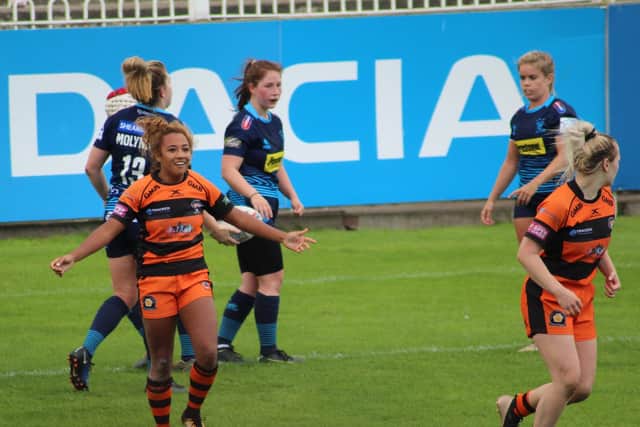 Kelsey Gentles, left, starred for Betfred Women's Super League league leaders Castleford Tigers last season. Picture by Seb Sternik.