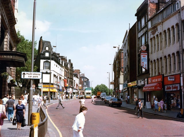 Enjoy these memories of Leeds in 1985. Is this a city you remember? PIC: Leeds Libraries, www.leodis.net