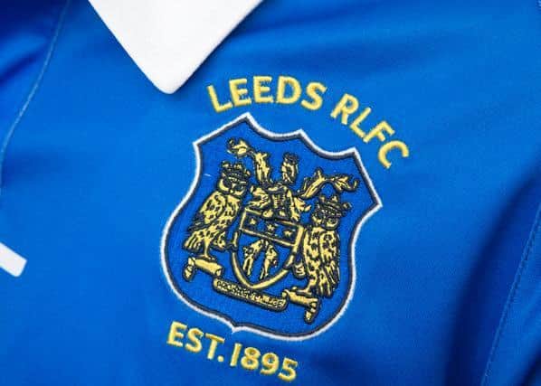 The shirt features the Leeds Rugby League crest.