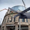 New statues being installed at The Majestic in Leeds