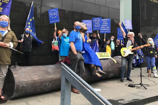 Leeds for Europe members were joined by musician Peter Cook and members of other Yorkshire pro-EU groups.