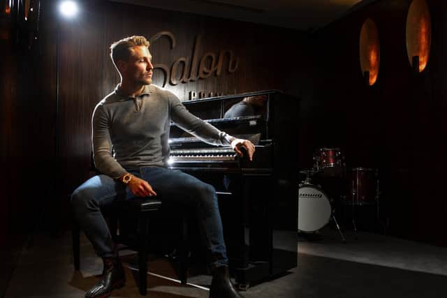 Making his own music, Tom Zanetti has just recorded the video for new track One Night.