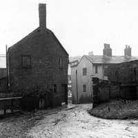 West Leeds retro: Intriguing photos capture life in Armley during the 1950s