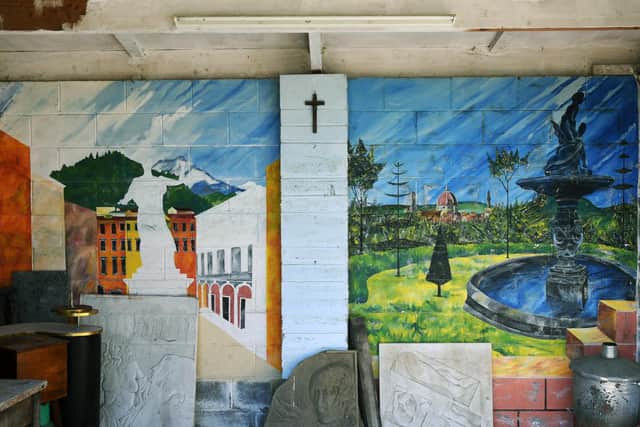 The sculpting area of the studio is a painterly tribute to Carrara. He hitchhiked there to learn the “old ways” alongside masons in the marble quarries. There is also a mural of Keswick Hall College where he met his wife.