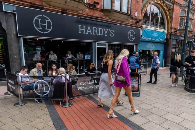 Pub and restaurants in Leeds are expected to be forced to close.