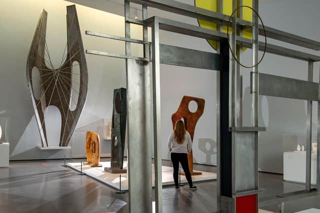 The Hepworth art museumin Wakefield has been awarded a grant
