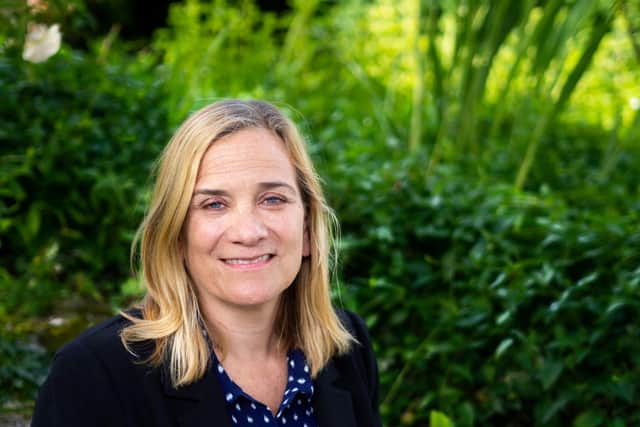 Author Tracey Chevalier.