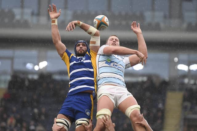 Alex Humfrey of Yorkshire Carnegie battles for the ball with Oli Curry of Bedford Blues during the RFU Championship match between Yorkshire Carnegie and Bedford Blues at Headingley Carnegie Stadium on October 13, 2019 in Leeds, England. (Picture: George Wood/Getty Images)
