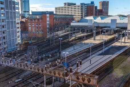 Does Leeds need another station?