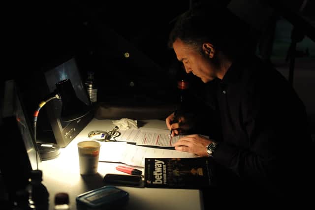 Preparation - Dave Clark  at the Betway Premier League Darts at Leeds Arena (Picture: Steve Riding)