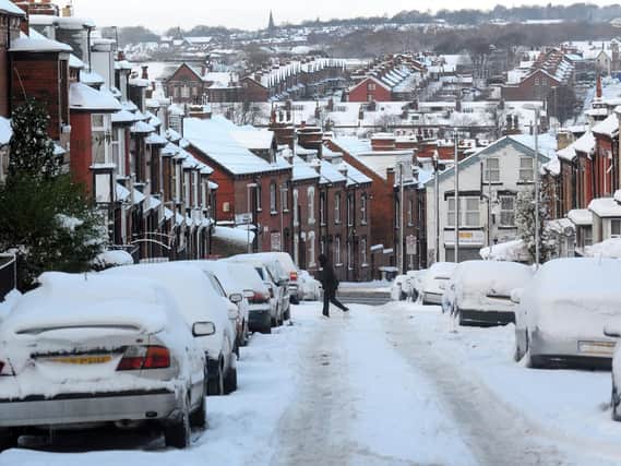 A yellow weather warning for snow and ice has been issued for Leeds and Yorkshire