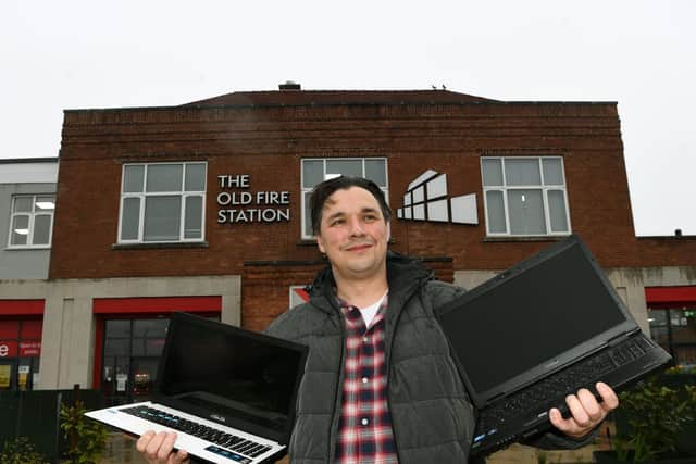 Ben McKenna appeals for businesses and other employers in Leeds todonate unused laptops and tech to young people across the city not able to access technology at home.
4th December 2020.