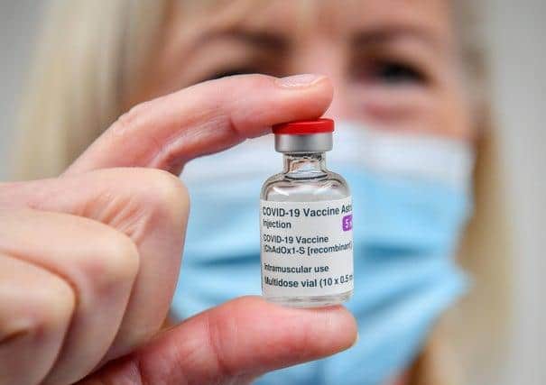 There have been called for more pharmacies to be used for Covid-19 vaccinations.