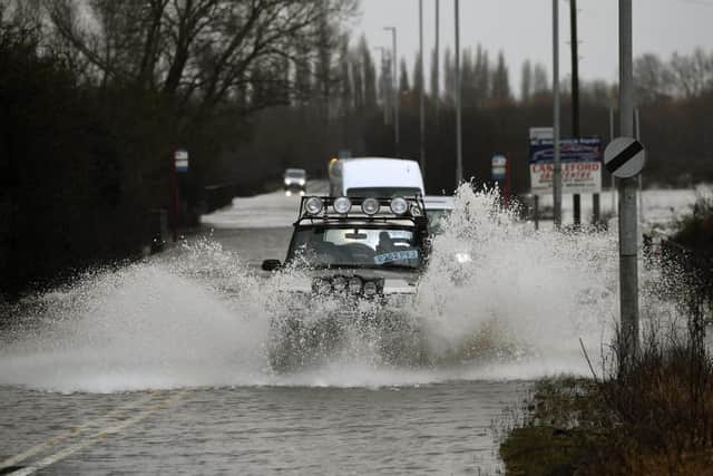 Leeds flooding: Five urgent flood warnings in Leeds as river levels ...