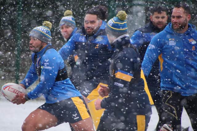Rhinos players train in the snow at Kirkstall. Picture by Phil Daly/Leeds Rhinos.