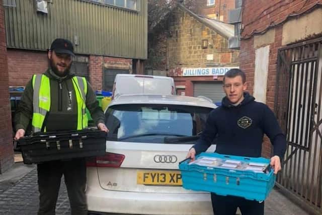 A chef from Leeds has been praised for donating hundreds of meals to support a charity helping the homeless in the city.