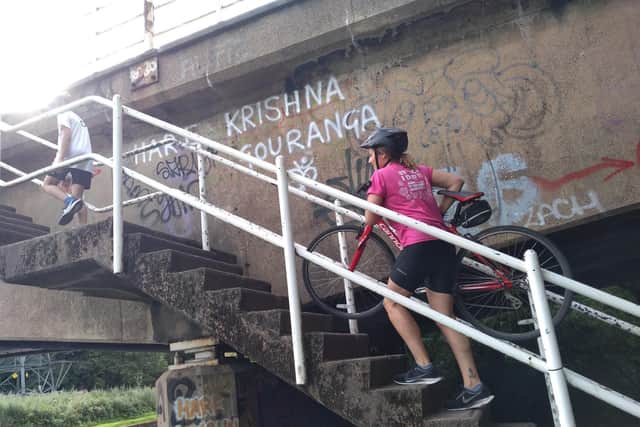 The current situation at Skelton Grange Bridge (photo: Leeds Cycling Campaign).