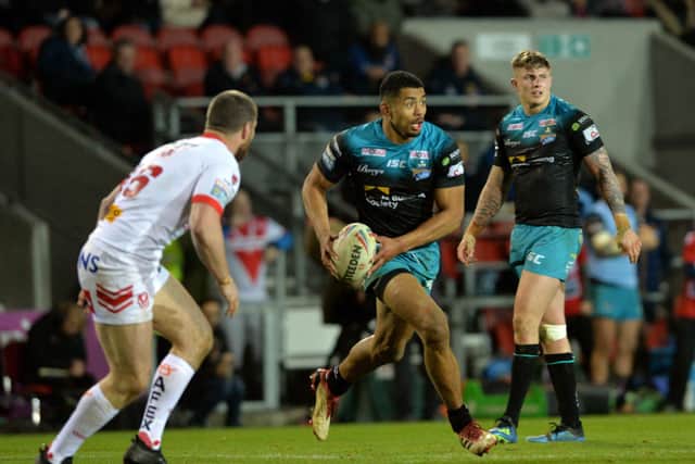 ON THE RUN: Kallum Watkinson the attack against 
St Helens in 2019.  Picture: Bruce Rollinson.