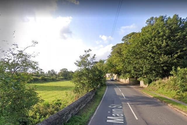 Police have issued an urgent warning to horse owners after reports of a suspicious car spotted in Leeds.