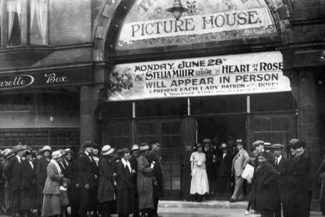 PIC: Leeds Libraries, www.leodis.net