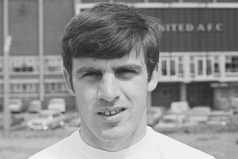 Peter Lorimer's headshot ahead of the 1969-70 season.