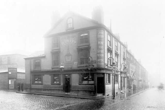 The Market Tavern in March 1914. PIC:  Leeds Libraries, www.leodis.net