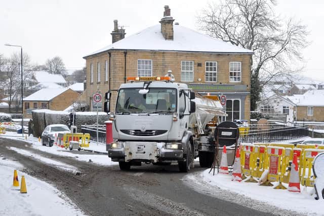 Gritters out in Leeds tonight as temperature set to drop to freezing with "good chance of frost"