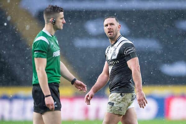 Luke Gale was sent-off by referee Chris Kendall in Hull's defeat by St Helens. Picture by Allan McKenzie/SWpix.com.