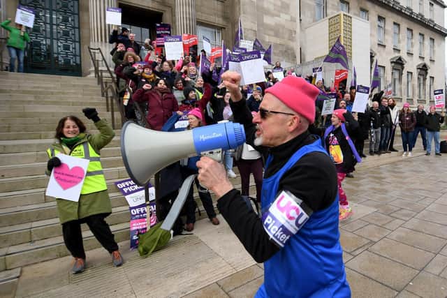 Members of the University and College Union (UCU) and UNISON held a protest outside the University's Parkinson Building (Photo: Simon Hulme)