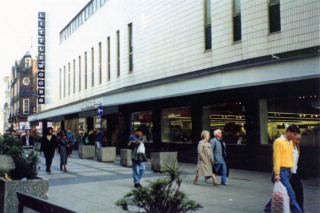 Kirkgate showing Littlewoods department store. The store was opened in 1952, rebuilt in 1970 and closed in 1997. On the left of the picture is the junction with Central Road, with Dewhurst Butchers on the corner.