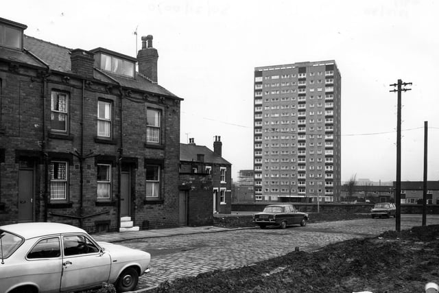 Pleasant Mount in February 1980. The tower block of Meynell Heights dominates the area.