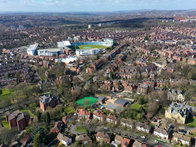 Far Headingley & Weetwood had 669.5 Covid-19 cases per 100,000 people in the latest week, a rise of 61.2% from the week before.