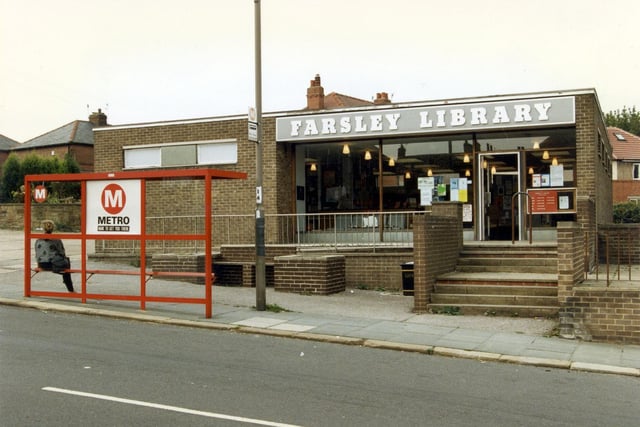 Farsley Branch Library on Old Road pictured in 1996. Houses on South Drive can be seen in the background.