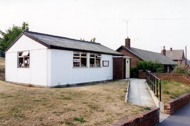Lofthouse Branch Library on Carlton Lane, which dates from 1961. Houses can be seen on the right.