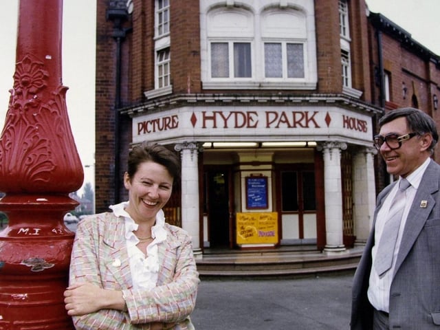 Manager Liz Rymer and former owner Geoff Thompson outside The Hyde Park Picture House on Brudenell Road in June 1993.