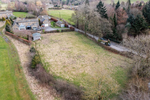 The garden boasts many attractive features such as an original well (which is covered for safety) and a substantial paddock of 0.8 acres, which also accommodates a tack room and stable.