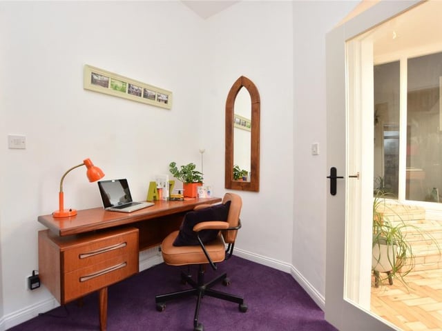There is also a study/home off nook perfect for working from home.