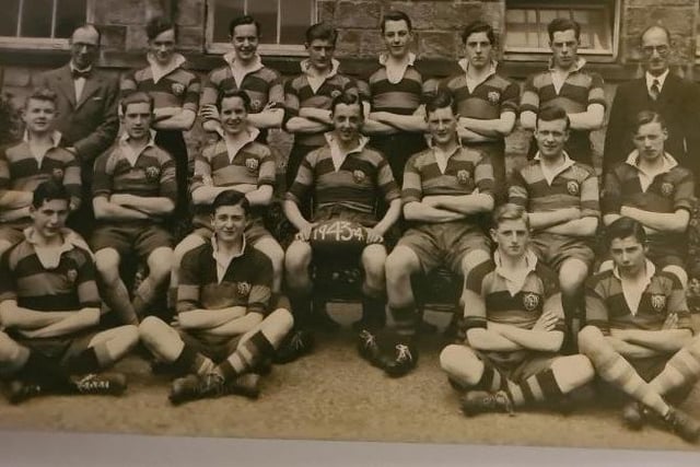 The Prince Henry's Grammar School rugby team from 1943/44.