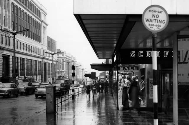 Enjoy these photo memories of Leeds city centre in the 1960s. PIC: Leeds Libraries, www.leodis.net