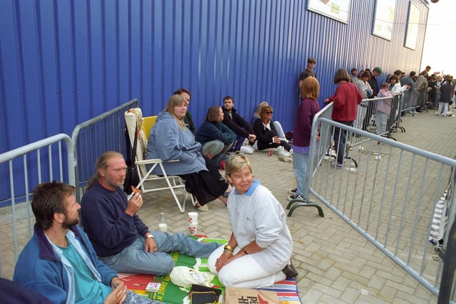 Queues ahead of the opening of Ikea at Birstall in August 1995.
