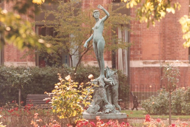 Remember this bronze statue of Circe who changed the companions of Odysseus into swine, shown around her feet? Pictured in October 1993 it was moved from Park Square to the Leeds Museum in 2008.
