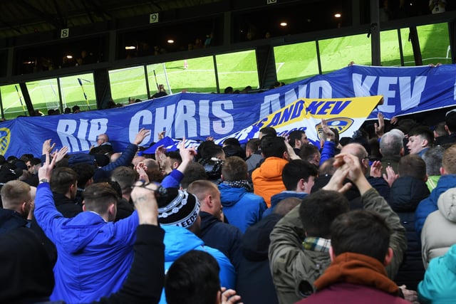 Leeds United's fans pay tribute to Christopher Loftus and Kevin Speight in the 22nd minute, 22 years after their tragic deaths in Istanbul.