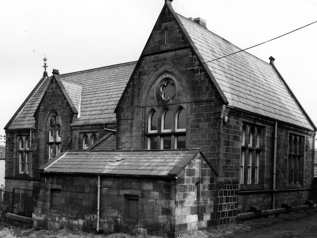This photo dating from March 1965 looks from Wesley Street onto the side of Rodley County Primary School, now the Infants Department which was built in 1876. Originally the school backed onto Wesley Street Methodist Church but is now situated next to Rodley Ecumenical Centre.