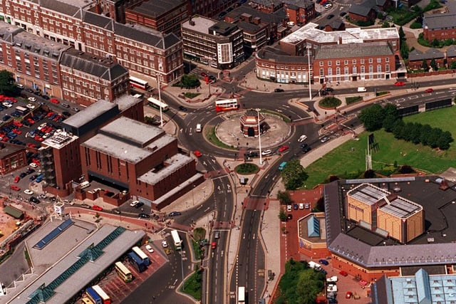 Share your memories of Leeds in 1997 with Andrew Hutchinson via email at: andrew.hutchinson@jpress.co.uk or tweet him - @AndyHutchYPN