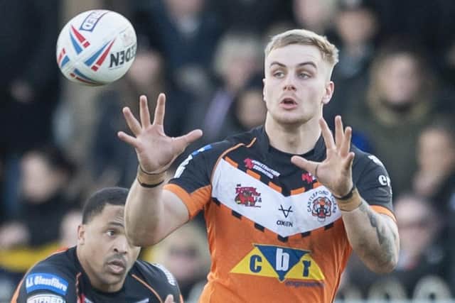 Castleford Tigers' Alex Sutcliffe will miss the Easter Monday game against his former club Leeds Rhinos with a knee problem. Picture: Allan McKenzie/SWpix.com.