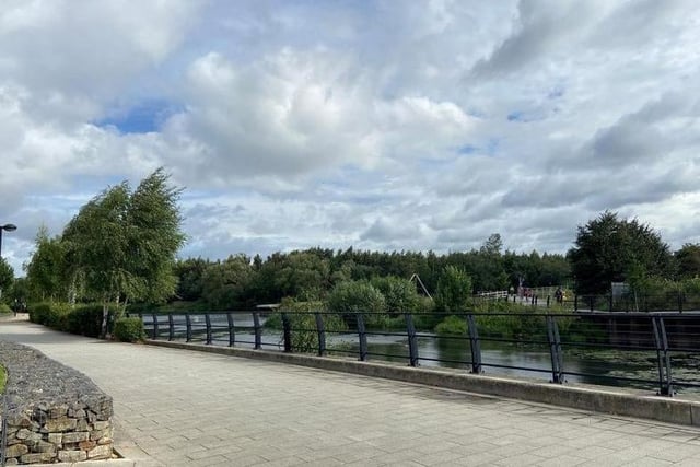 You can join the long-distance Trains Penine Trail route from Knowsthorpe Quay, just 10 minutes from Leeds Dock. The Garforth to Woodlesford section is a particularly scenic part of the trail, offering countryside views.