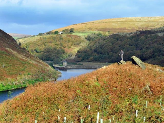 Marsden is a large village in the Colne Valley surrounded by peaks, canals, valleys and reservoirs. There's plenty to do in this historical location. Drive: 45min to 1hr