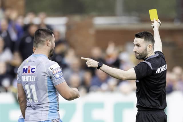 Liam Moore sin-bins Leeds Rhinos forward James Bentley during the Easter Monday game at Castleford Tigers. Picture: Allan McKenzie/SWpix.com.