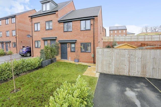 This property is ideal for families and first time buyers alike and has many extra features which includes fitted Sharp wardrobe furniture in the bedrooms, quality floor tiling on the ground floor and a lovely landscaped garden at the rear.